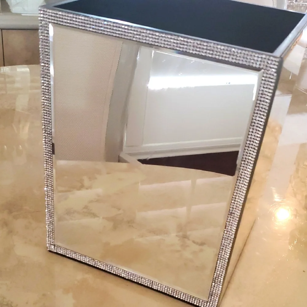 Silver Mirrored Vase
